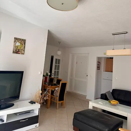 Kristo * 特罗吉尔