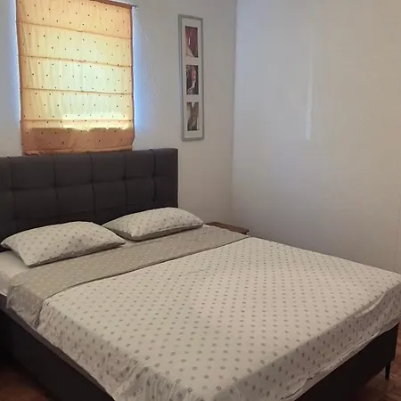 Apartamento Kristo Trogir